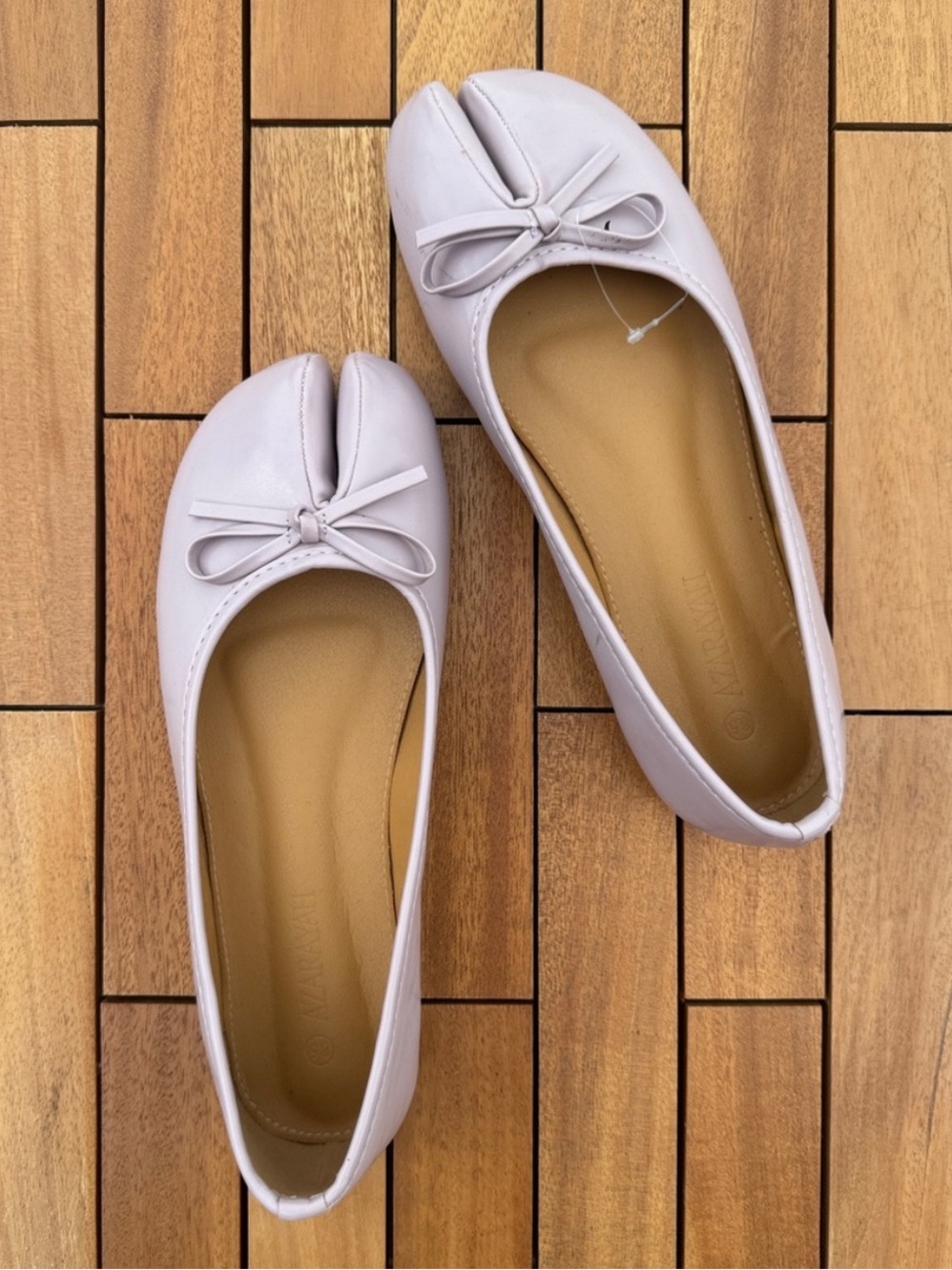 Lavender Split Toe Ballet Flats by Azarayah